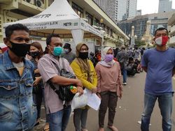 Saat Para Orang Tua Kaget Anaknya Terciduk Polisi di Demo Omnibus Law