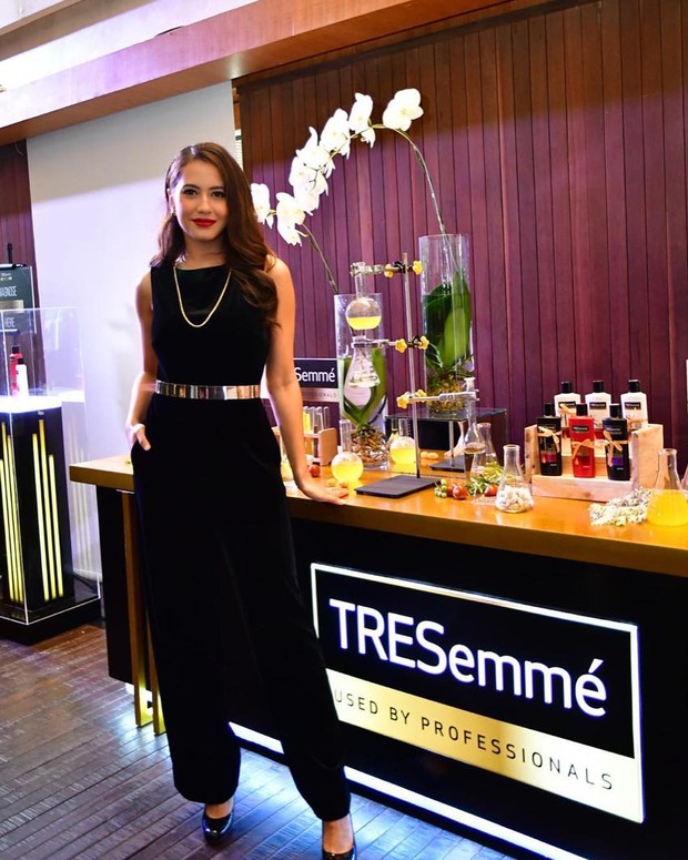 Pevpearch/Instagram.com Gaya fashion all of black