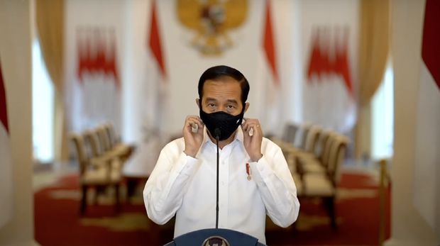 President Joko Widodo (Jokowi) asked those who are not satisfied with the omnibus ciptaker law to submit a judicial review to the Constitutional Court (MK).