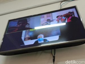 Hina Istri Nabi, YouTuber Aleh Aleh Khas Medan Divonis 7 Bulan Bui Hina Istri Nabi, YouTuber Aleh Aleh Khas Medan Divonis 7 Bulan Bui