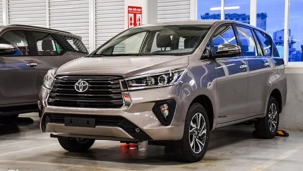 Meluncur Pekan Depan, Ini Penampakan Toyota Innova Facelift dari Dekat