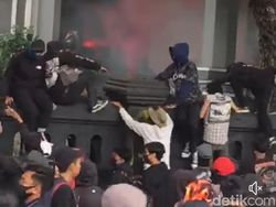 Sudut Gedung DPRD Kota Malang yang Viral Dipanjat Demonstran