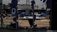 Wajah Ibu Kota Usai Aksi Unjuk Rasa Tolak UU Cipta Kerja