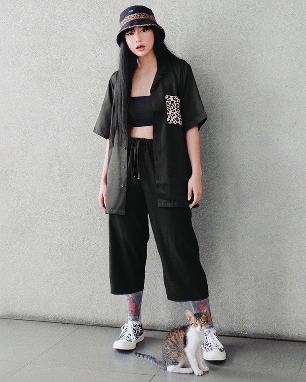 Yumnakemal/Instagram.com Gaya fashion all of black