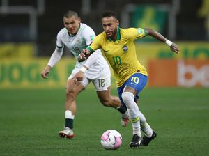 Gocekan-gocekan Maut Neymar Bikin Pemain Bolivia Tak Berdaya Gocekan-gocekan Maut Neymar Bikin Pemain Bolivia Tak Berdaya