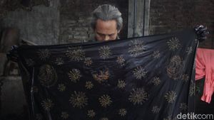 Batik Bermotif Corona Sebagai Penanda Zaman