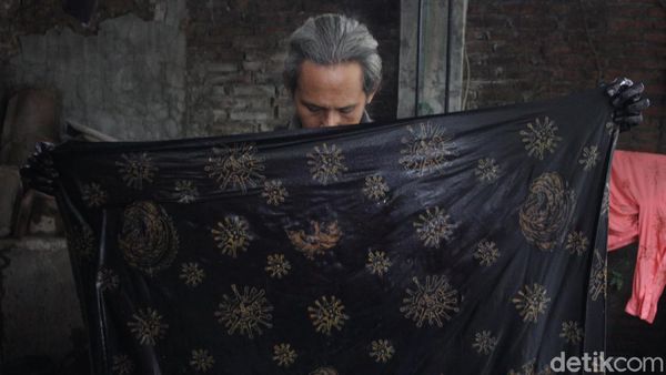 Batik Bermotif Corona Sebagai Penanda Zaman