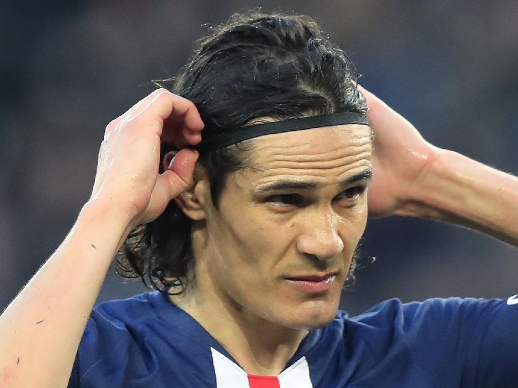 Cavani Tak Keberatan Harus Jadi Kakak Pembina di MU Cavani Tak Keberatan Harus Jadi Kakak Pembina di MU