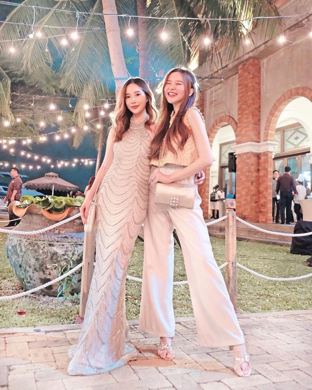 Foto: instagram.com/elleyamada Style kompak influencer kakak adik.