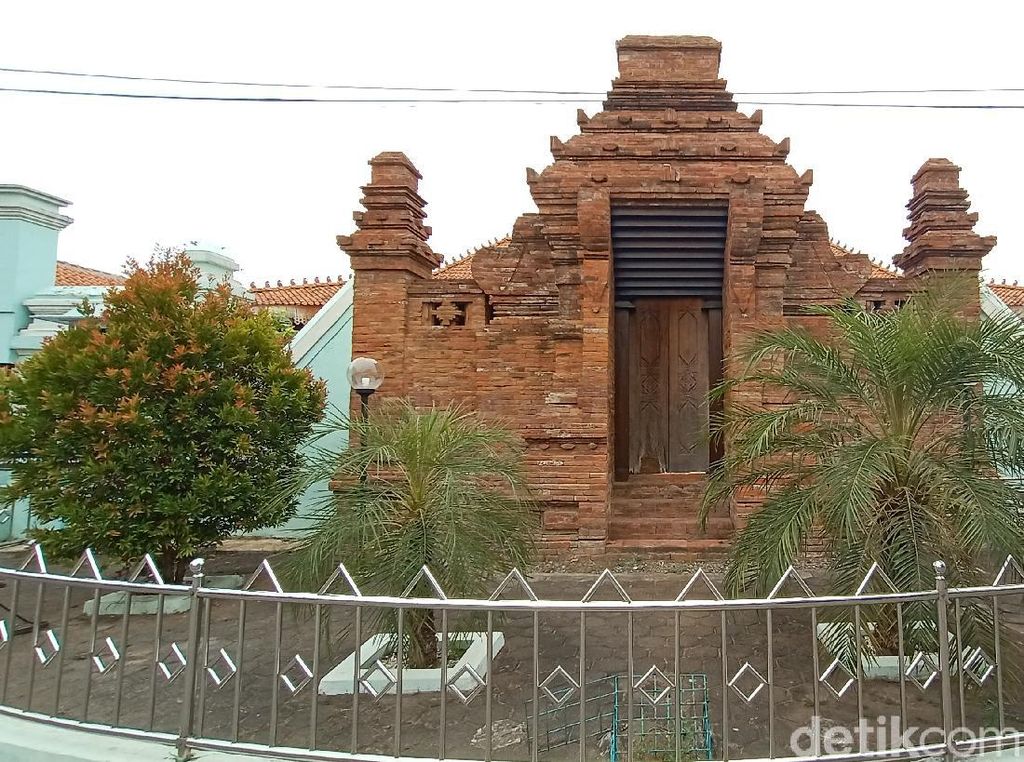 Menelusuri Sejarah Gapura Paduraksa Masjid Wali di Desa Jepang Menelusuri Sejarah Gapura Paduraksa Masjid Wali di Desa Jepang