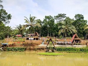 Kampung Teratai, Destinasi Wisata Baru di Ciamis yang Lagi Hits Kampung Teratai, Destinasi Wisata Baru di Ciamis yang Lagi Hits