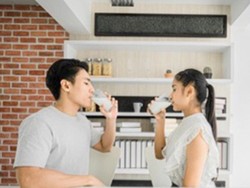 Selain Penuhi Nutrisi Kalsium, Ini Manfaat Lain Minum Susu bagi Tubuh