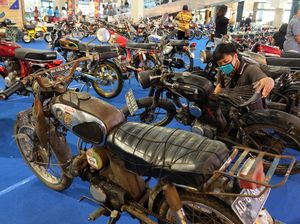 Antik! Puluhan Motor Klasik Dipamerkan di Solo