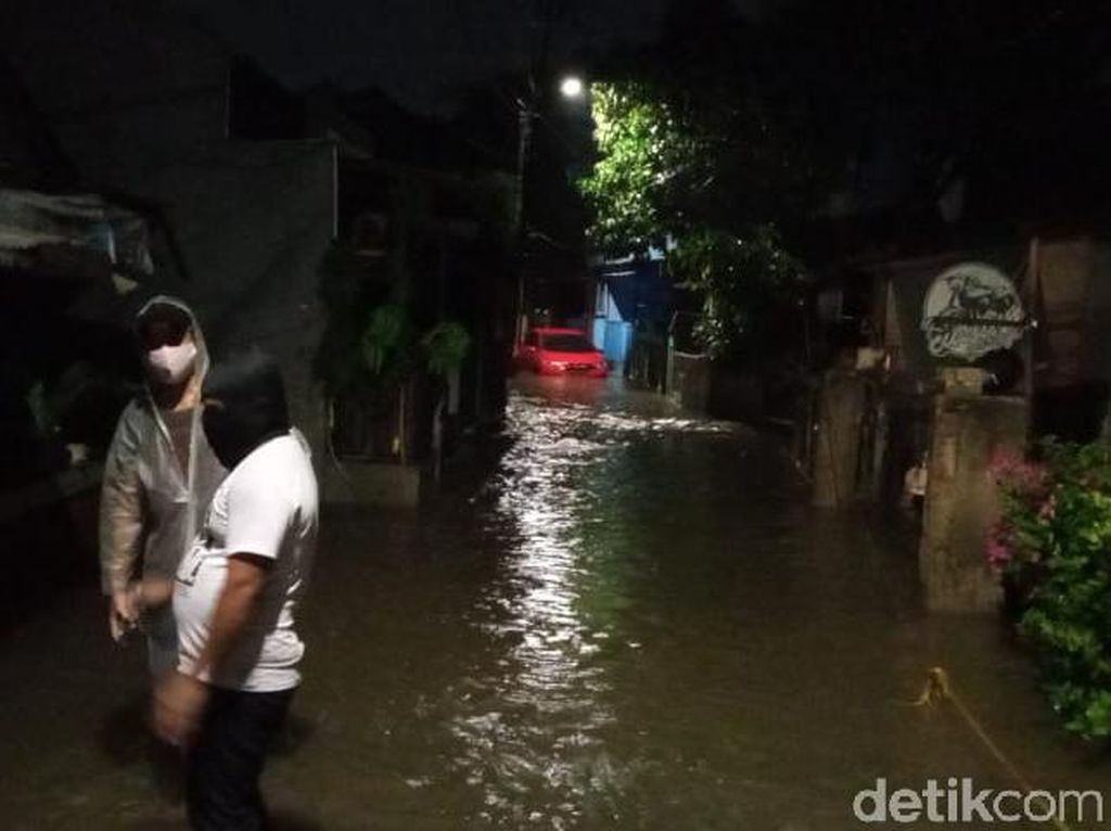 Ibu Hamil Jadi Korban Tewas Banjir di Ciganjur Jaksel Ibu Hamil Jadi Korban Tewas Banjir di Ciganjur Jaksel