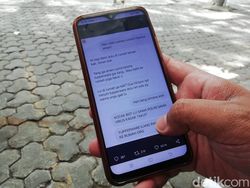 Kisah Kocak Demonstran Tak Berani Pulang Gegara Botol Minum Hilang