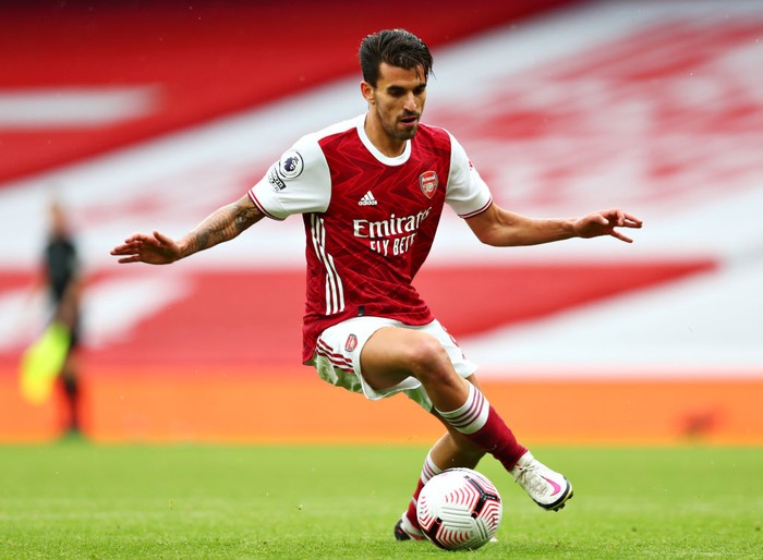 LONDON, ENGLAND - OCTOBER 04: Dani Ceballos of Arsenal in action during the Premier League match between Arsenal and Sheffield United at Emirates Stadium on October 04, 2020 in London, England. Sporting stadiums around the UK remain under strict restrictions due to the Coronavirus Pandemic as Government social distancing laws prohibit fans inside venues resulting in games being played behind closed doors. (Photo by Clive Rose/Getty Images)