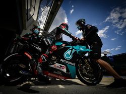 Pebalap MotoGP Ramai-ramai Protes: Kenapa Rossi cs Tak Dihukum?