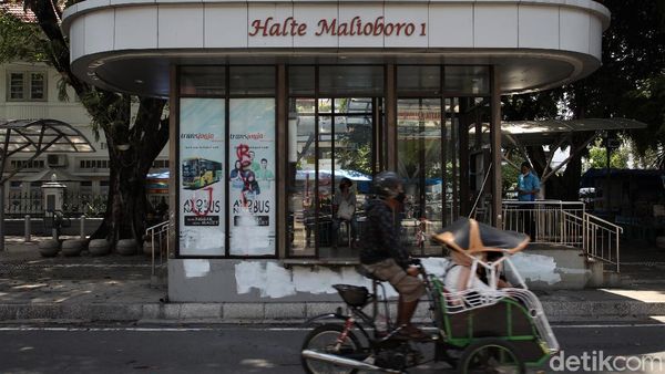 Malioboro Kembali Bergeliat Usai Demo Tolak UU Cipta Kerja