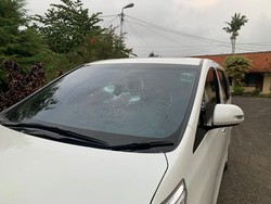 Mobil Eks Anggota DPR Wa Ode Dirusak Orang Tak Dikenal di Puncak Cianjur