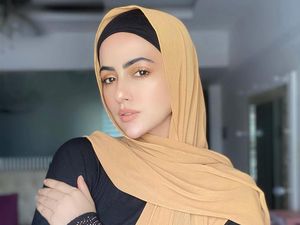 Sana Khan Hijrah, Pamit dari Bollywood dan Berdoa Taubatnya Diterima
