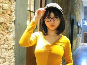 Tanggapan Sarah Viloid Usai Disebut Fxxx Girl dan Penakluk Buaya Darat