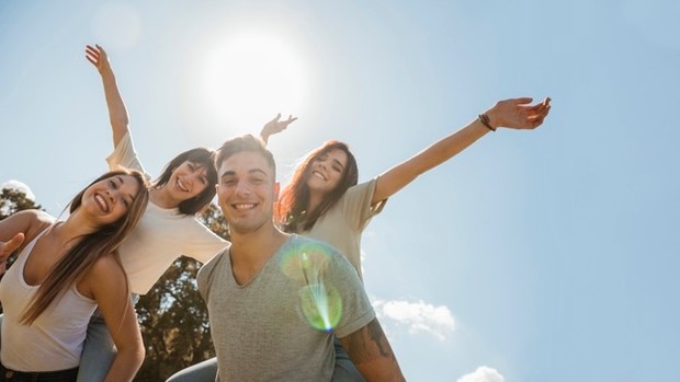 Tips Menjaga Pertemanan/ Sumber: Freepik.com Perlu diketahui juga bahwa hubungan interpersonal ini tidak hanya terkait dengan hubungan asmara dengan pasangan. Melainkan juga mencakup hubungan dengan anggota keluarga dan teman dekat.