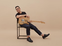 Aku Harus Pergi Jadi Lagu Patah Hati Adera