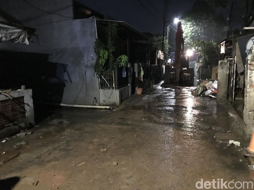 Usai 3 Hari Banjir di Ciganjur Surut, Camat Jagakarsa Ungkap Kendala Usai 3 Hari Banjir di Ciganjur Surut, Camat Jagakarsa Ungkap Kendala