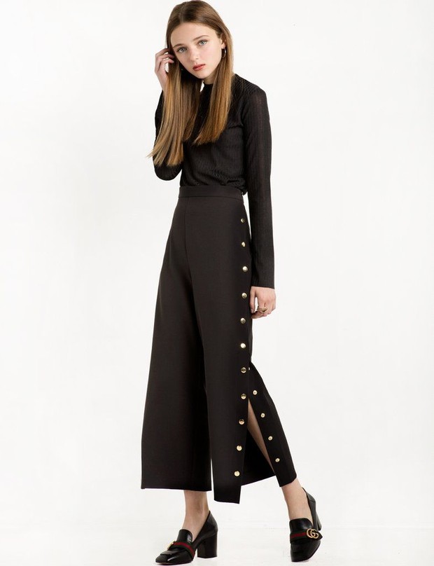 button pants/pinterest.com/popsugarfashion button pants