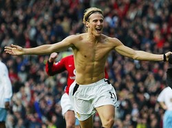 Kata Forlan soal Cavani dan Pellistri Gabung MU