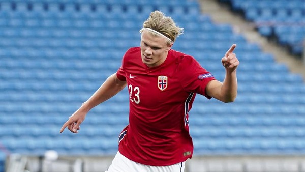 Norways Erling Braut Haaland, celebrates after scoring, during the UEFA Nations League soccer match between Norway and Romania at Ullevaal Stadium, in Oslo, Sunday, Oct. 11, 2020, (Stian Lysberg Solum /NTB scanpix via AP)