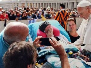 Kisah Sopir Ambulans yang Bantu Ribuan Pasien Wujudkan Keinginan Terakhir