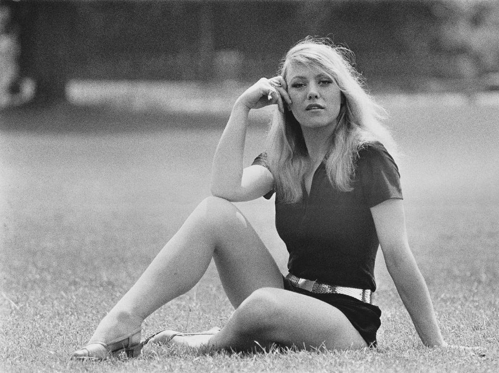 Bond Girls Margaret Nolan Meninggal Dunia di Usia 76 Tahun Bond Girls Margaret Nolan Meninggal Dunia di Usia 76 Tahun