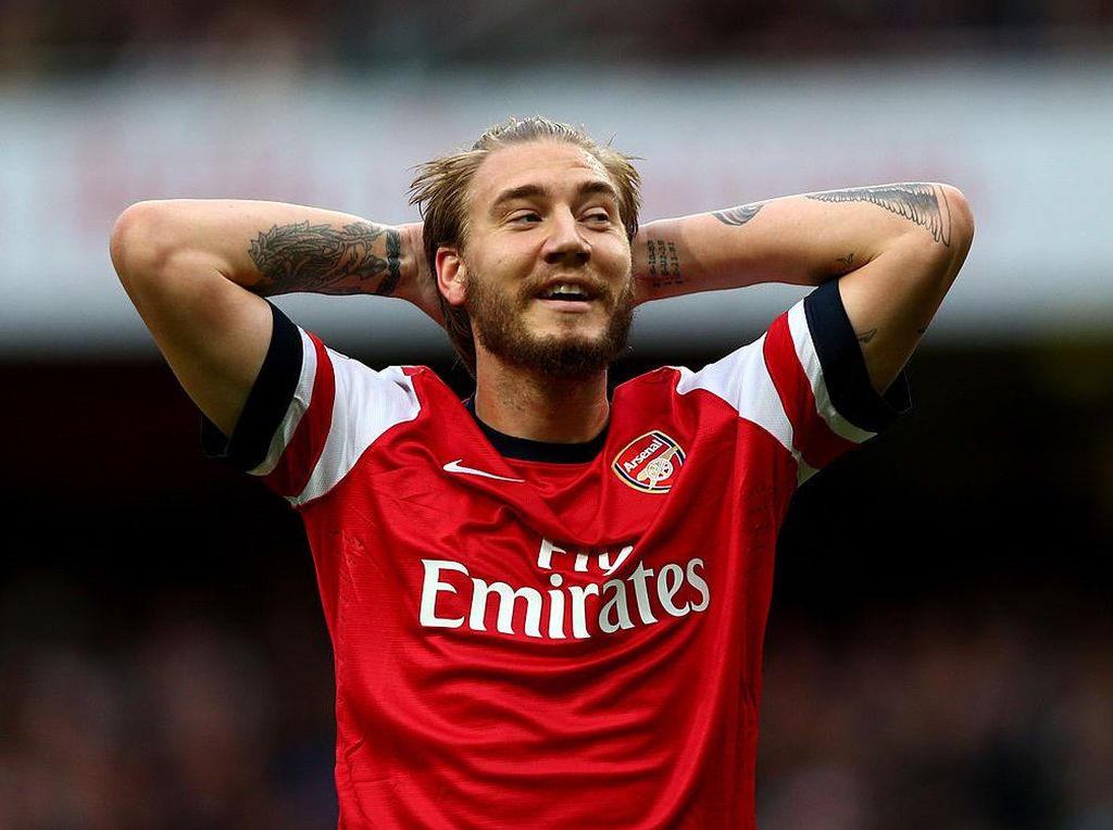 Kisah Lord Bendtner Cari Adrenalin Bola di Meja Judi Kisah Lord Bendtner Cari Adrenalin Bola di Meja Judi