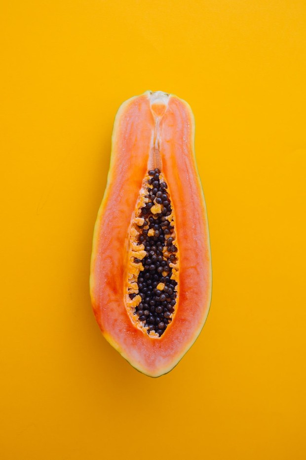 Papaya/unsplash.com Masker alami yang mencerahkan wajah