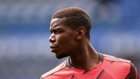 Di nomor 8 juga ada pemain MU yakni Paul Pogba. Gajinya 290 ribu paun per pekan atau setara Rp 5,4 miliar (Getty Images/Pool)