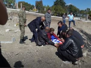 Video Haru Pemakaman Tentara Armenia Akibat Perang