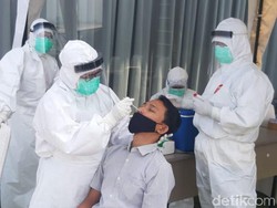 Video Sebaran 385.980 Kasus Positif Corona di RI