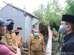 Tanah Longsor dan Puting Beliung Melanda Dua Desa di Pangandaran