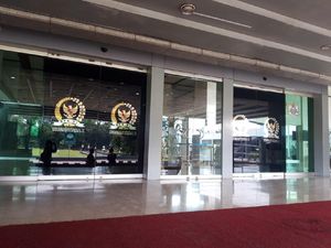 Ada Fasilitas Hotel untuk Anggota DPR yang Positif COVID-19 Ada Fasilitas Hotel untuk Anggota DPR yang Positif COVID-19