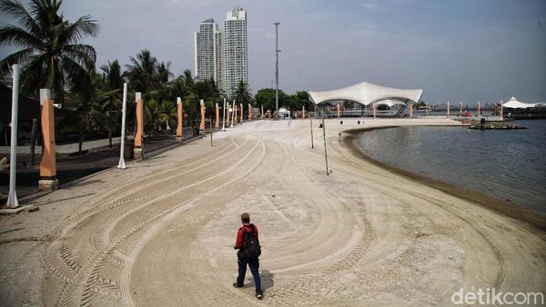 Hore Suasana Pantai Ancol yang Sudah Dibuka Lagi