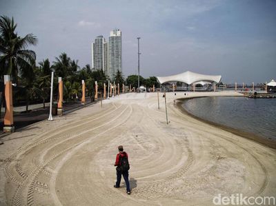 Hore Suasana Pantai Ancol yang Sudah Dibuka Lagi