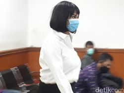Sidang Tuntutan Vanessa Angel Ditunda