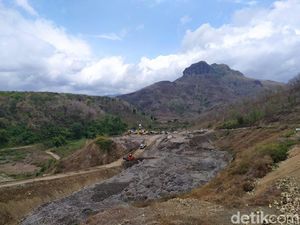 Terancam Tenggelam, Makam Warga di Waduk Bendo Dipindah Terancam Tenggelam, Makam Warga di Waduk Bendo Dipindah