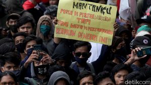 Celoteh Nyeleneh Para Pendemo Hari Ini