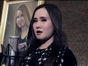 Sosok Eny Sagita, Pedangdut yang Nyanyi soal Aib Nella Kharisma Sosok Eny Sagita, Pedangdut yang Nyanyi soal Aib Nella Kharisma