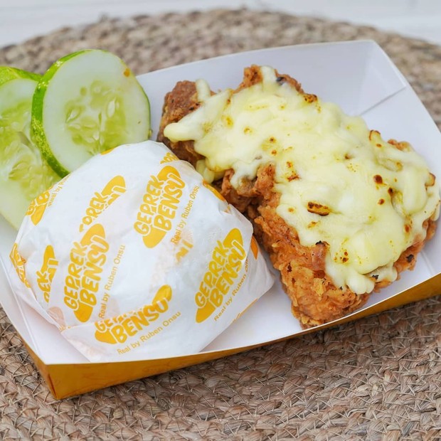 geprek bensu/sumber:instagram.com/geprekbensu/ geprek bensu