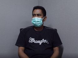 Polisi Geledah Rumah Ketua KAMI Medan Tersangka Picu Ricuh Demo Omnibus Law