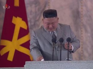 Kim Jong-un Menangis dan Minta Maaf ke Rakyatnya karena Gagal