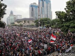 1.377 Orang yang Diamankan Polisi Jalani Rapid Test, 47 di Antaranya Reaktif